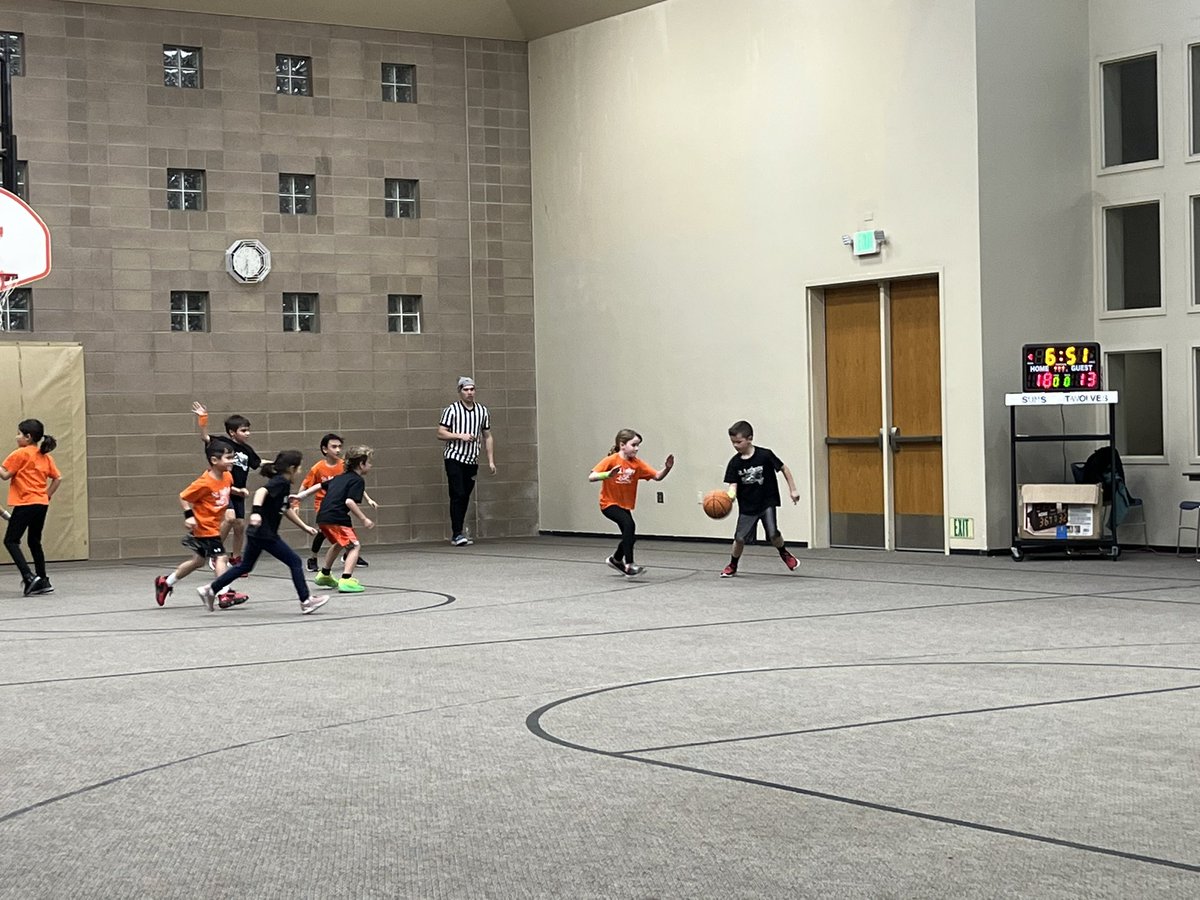 CannadyWill's tweet photo. Great to have our local #Pocket youth basketball league back at St. Anthony. My daughter & son are loving it. #PocketPride #PocketGreenhaven https://t.co/LXgVEhH5Aj