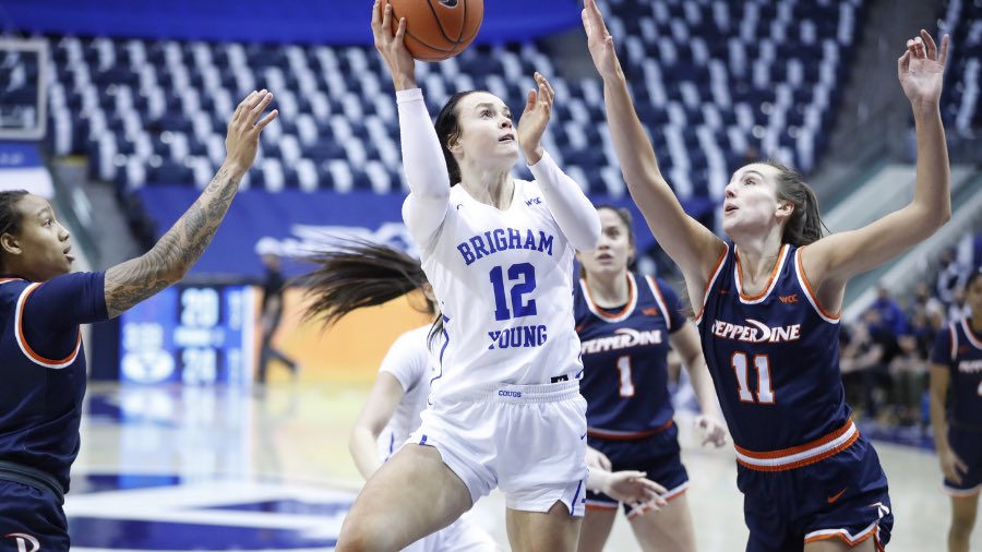 WorldExposureWB's tweet photo. BYU downs LMU 67-42 

Lauren Gustin finished with 21 points and 16 rebounds against LMU, she now has 409 total points and 411 total rebounds this season

No other player in the NCAA has those stats — men or women. https://t.co/fYLXpMgGLS