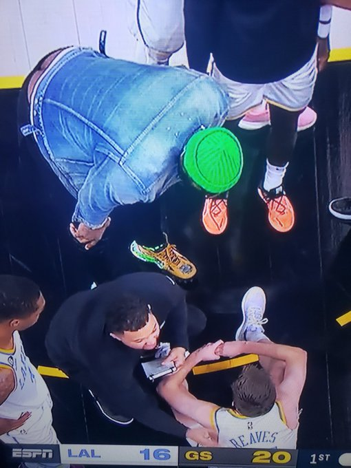 NBAMemes's tweet photo. When you see it https://t.co/8oC1iRe7BL