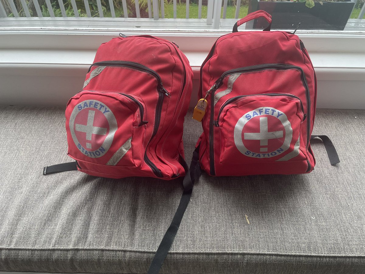 lawgeeknz's tweet photo. A client of mine started a business making up and selling these โSafetyStationโ emergency back packs over a decade ago. Biz didnโt fly. A shame as they have all the essentials (1stAid, blanket, dynamo powered torch/radio, water purifier tabs, whistle, etc etc)
#BeforeTheirTime https://t.co/JNlQCibrim