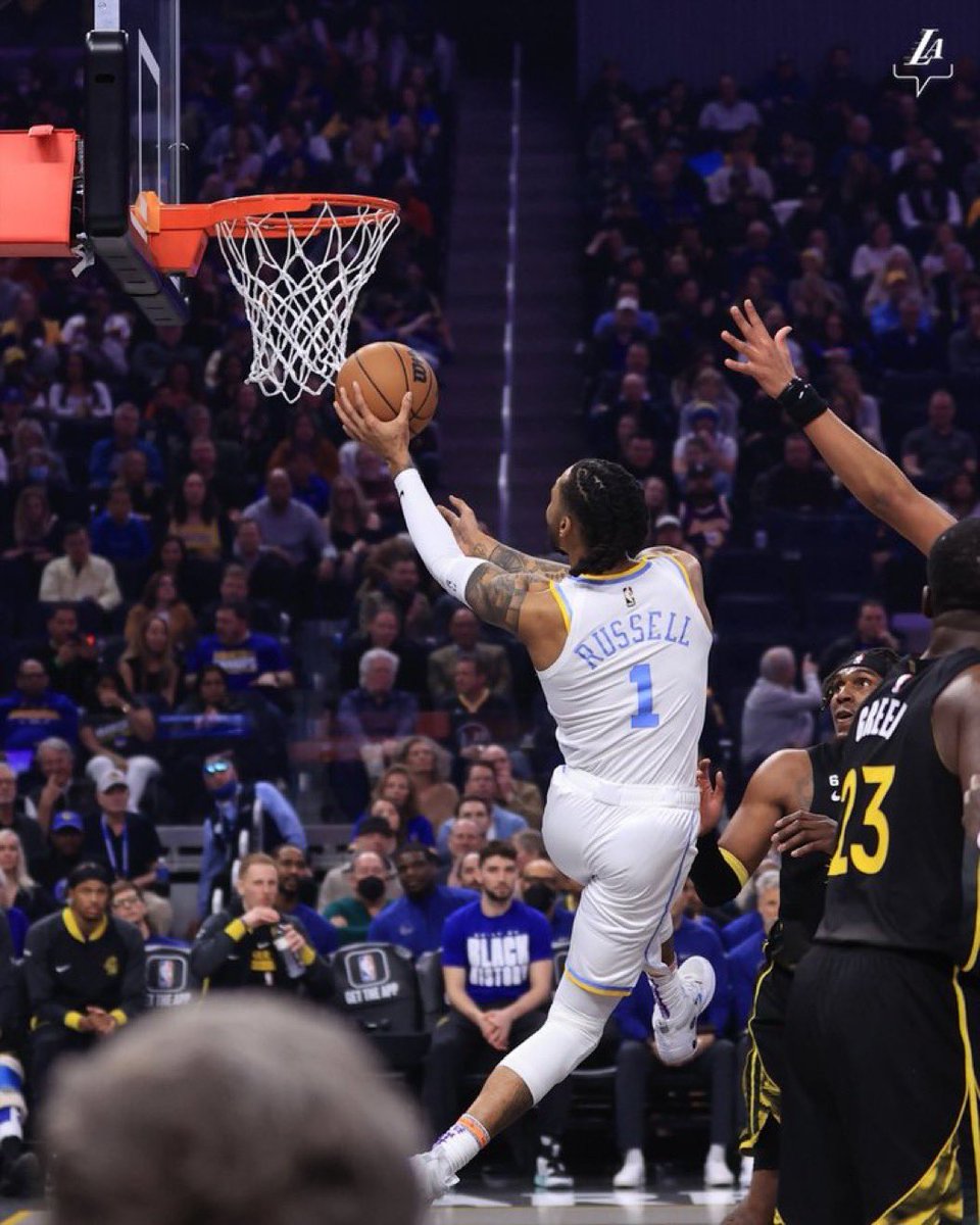 LakersLead's tweet photo. D’ANGELO RUSSELL TONIGHT
▫️15 points
▫️5 rebounds
▫️6 assists

SO HAPPY TO SEE D LO BACK WITH THE LAKERS #LAKESHOW https://t.co/c5cqzMvhii