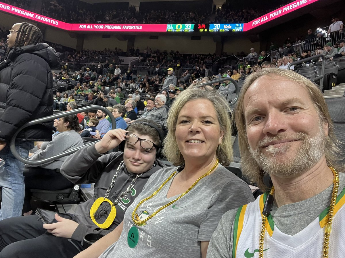 BlogCole's tweet image. Go Ducks! conference of champions!! #goducks #alwaysus