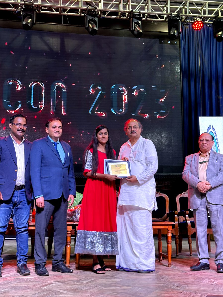 scot_simats's tweet image. The 60th Annual National conference of AIOTA 
Dr.Sowmiya PG ,in saveetha college of occupational therapy, had received “Ona desai award” for best scientific paper in neuroscience.
We heartily congratulate  for this achievement.

#oticon2023 #aiota #simats #scot