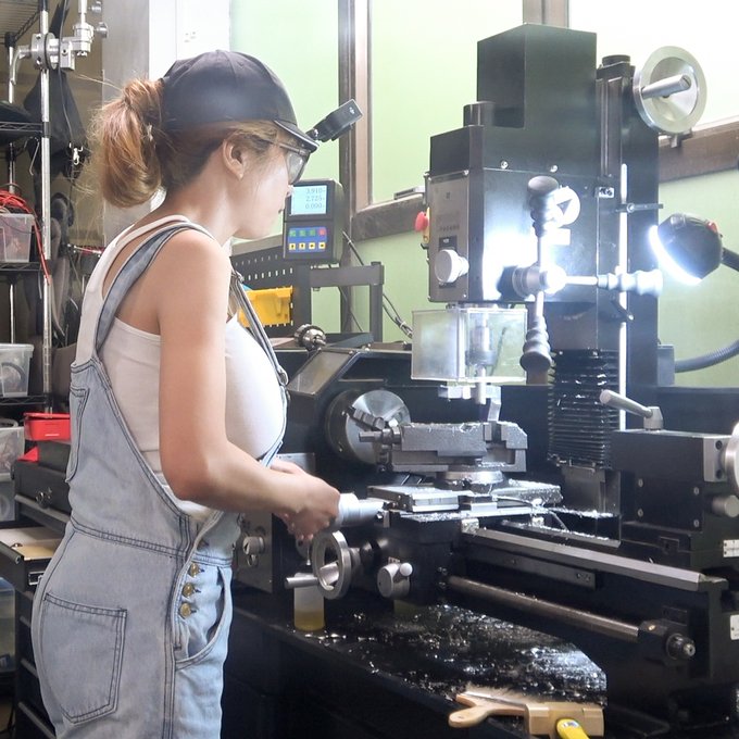 Dammit, I lost the build I did for next month's YouTube update somewhere over Alaska😥 https://t.co/b