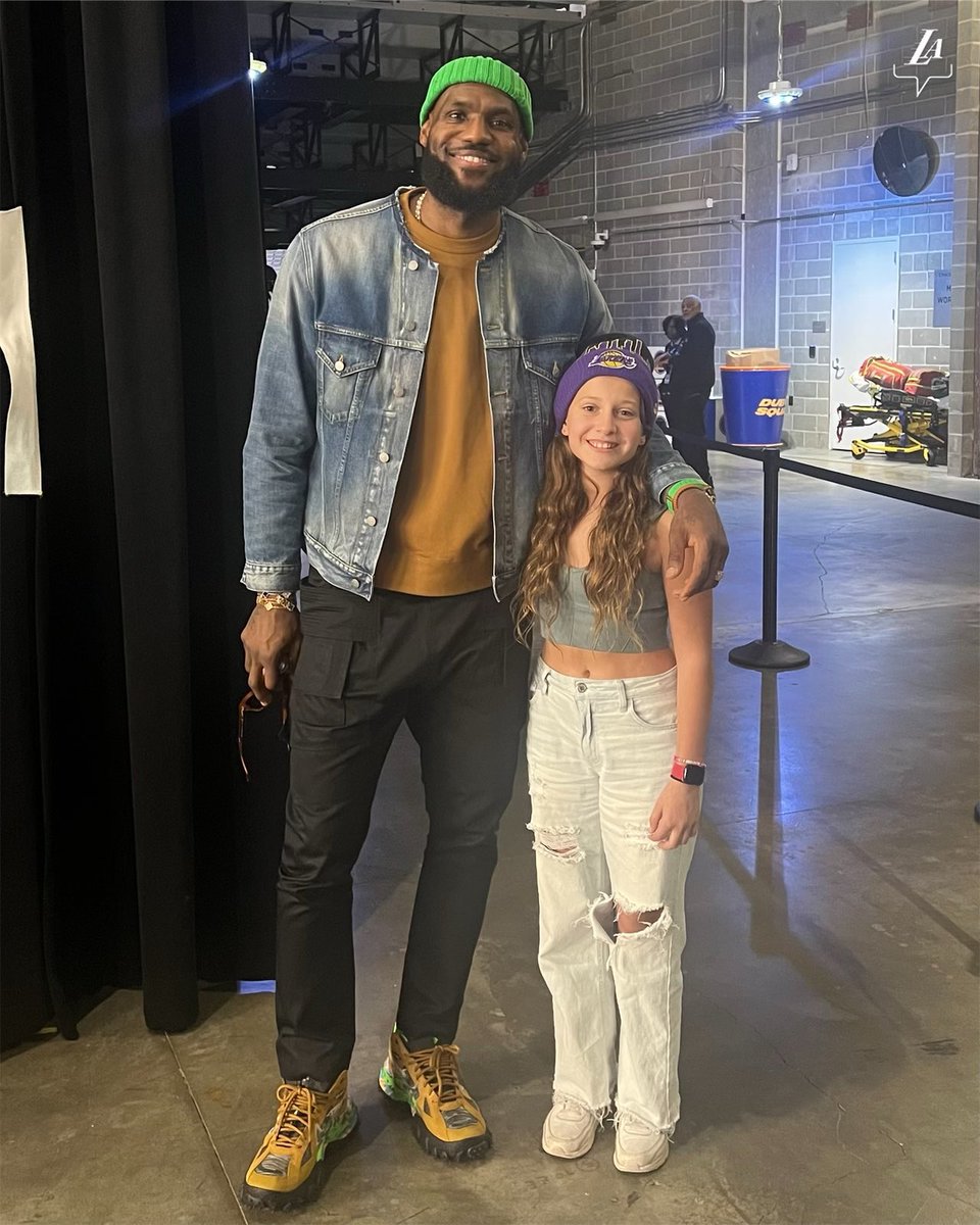 Lakers Lead tweet media