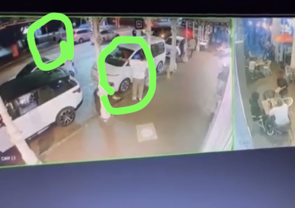 Arcra14's tweet image. A thread of what l think happened #RIPAAKA #RIPTibz #akaworldwide #CCTV #BBTitians #RIPAKA #prayforburna #police