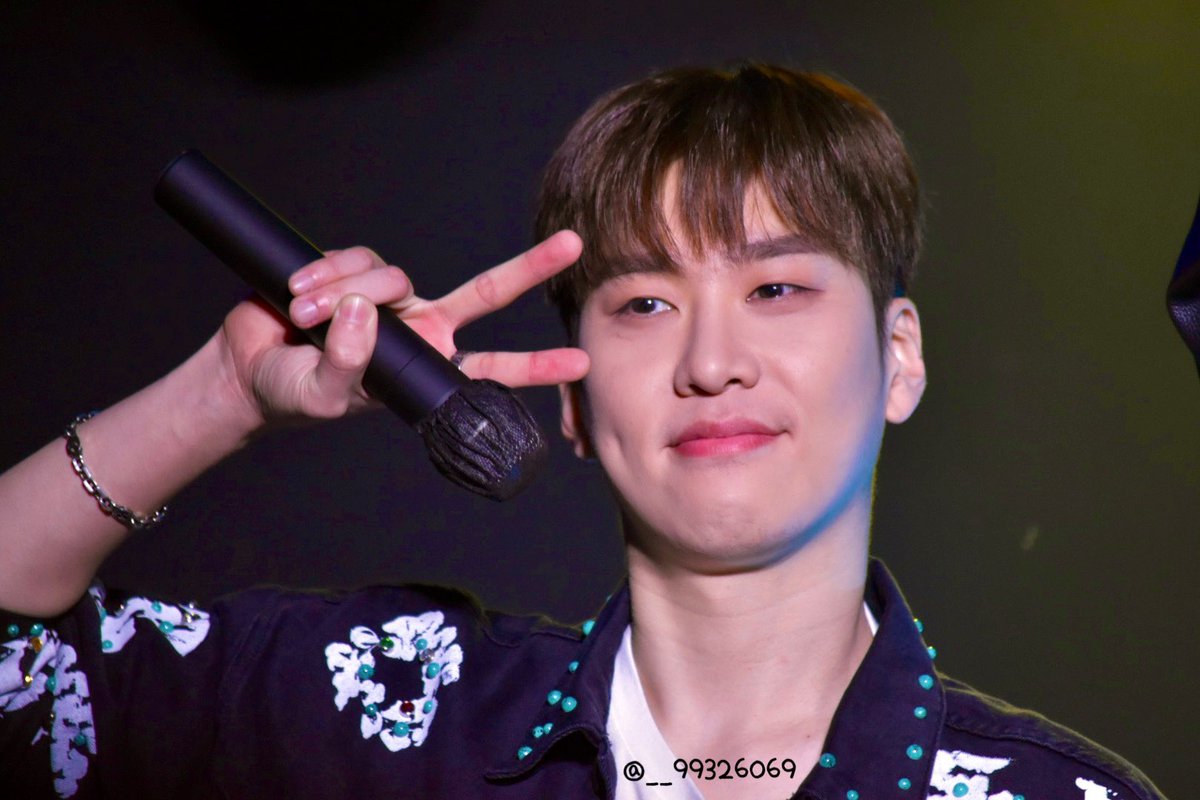 __99326069's tweet photo. 20230211 1부 BF LIVE EVENT in TOKYO 2023 BEGINNING💕
#BF #보이프렌드 #boyfriend #현성 #hyunseong https://t.co/VBsCpjd4Uo