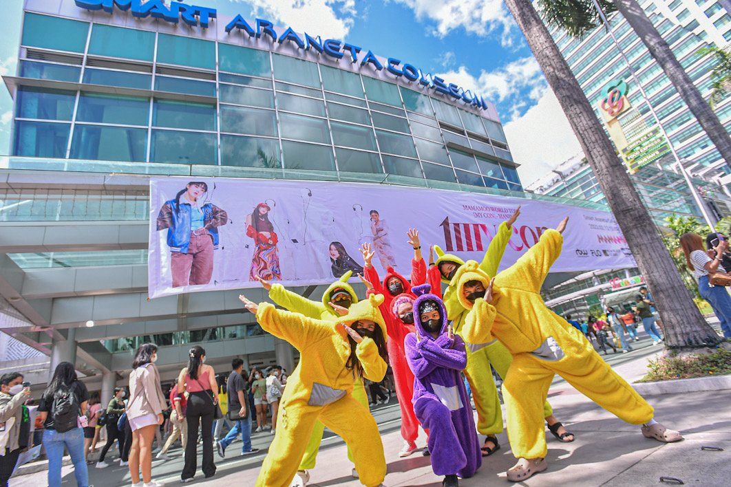 TheBigDome's tweet photo. Looks like everyone is excited today! It's good to see you all here MOOs 🤗💜

📸 Bruce Casanova

#MAMAMOOinPH #MAMAMOO #MAMAMOOinMNL #MYCONinMNL #MAMAMOOatTheBigDome https://t.co/Psxfqw8eAj