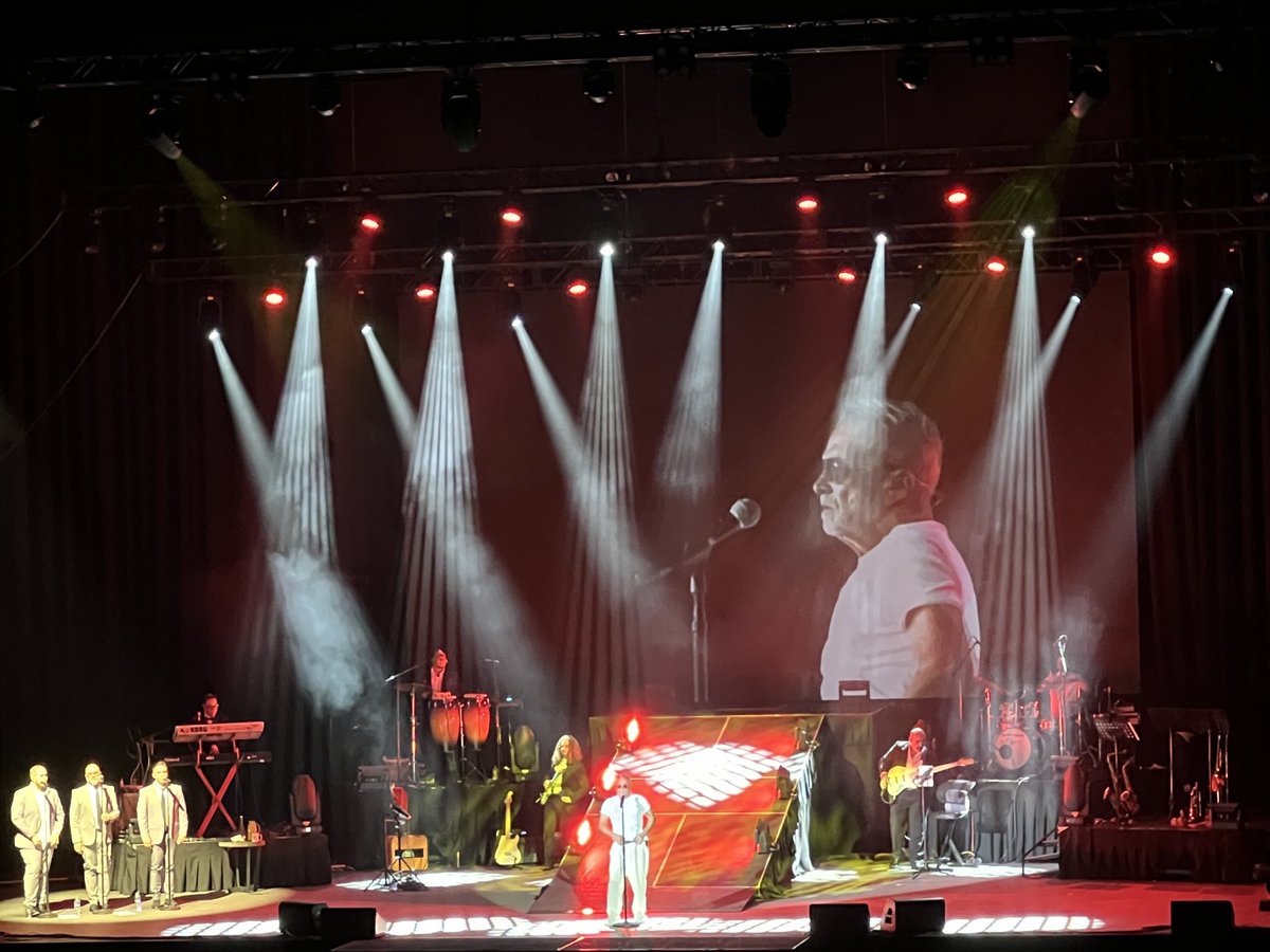 Enjoying another great event at Distrito T-Mobile, Wilkins!