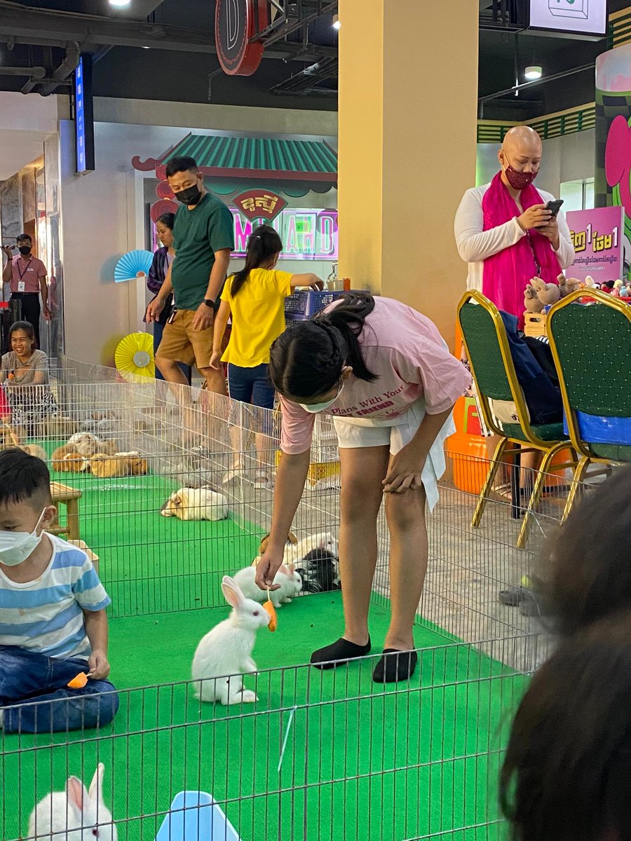 Kounila's tweet photo. Can't believe my eyes when both kids and adults jump with excitement in their eyes when they see these furry friends at Fun Mall TK (Tuol Kork area).  
From 11-14 Feb, 2023. 

Google Maps: https://t.co/30tv943gh6 https://t.co/QCRucj5YTs