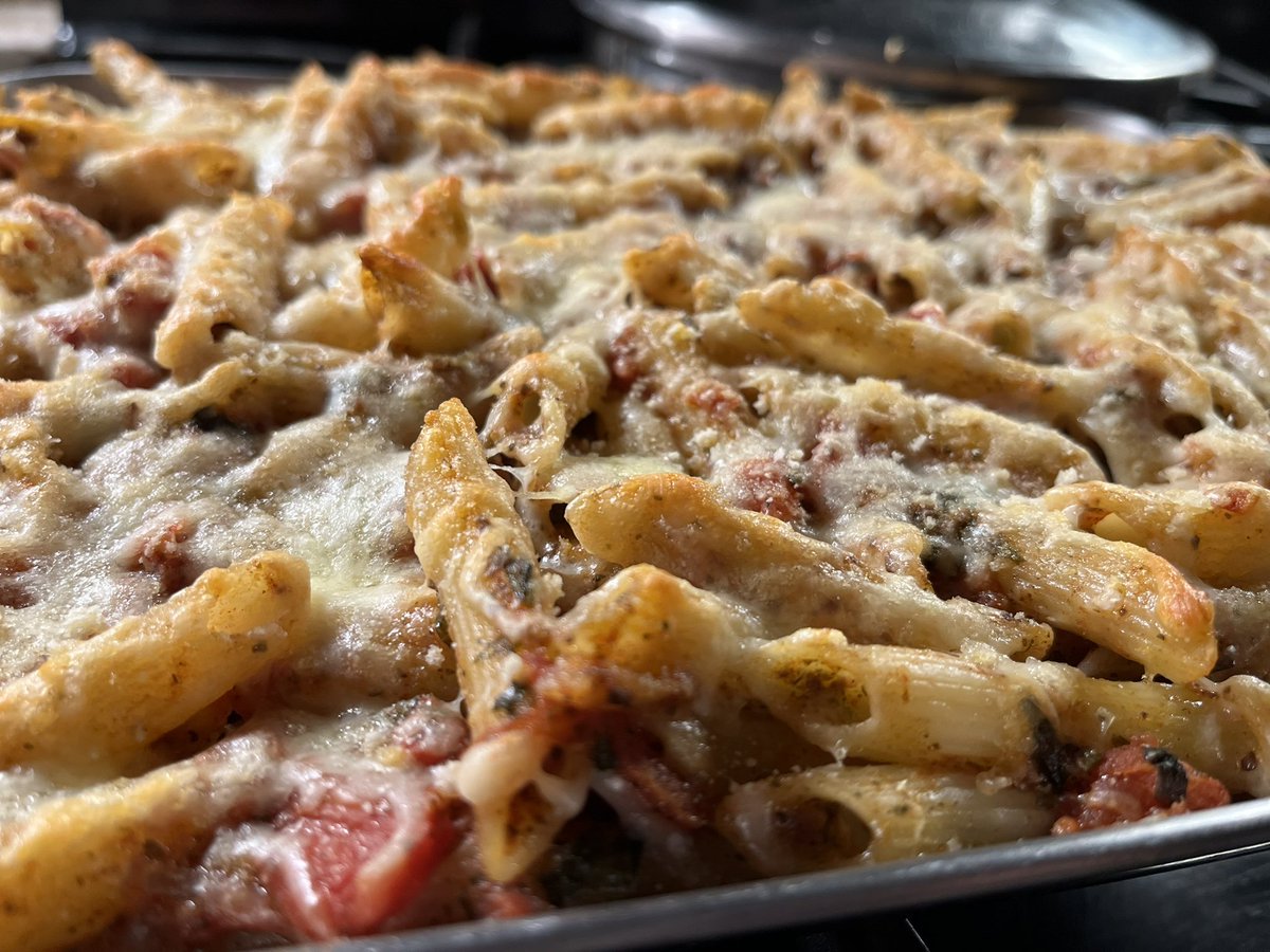 It was a #wild #night #tonight.  I cooked so hard I ripped my sleeve. 

#gunshow 💪🏼 #pasta #fitness 😅 #go #lakers