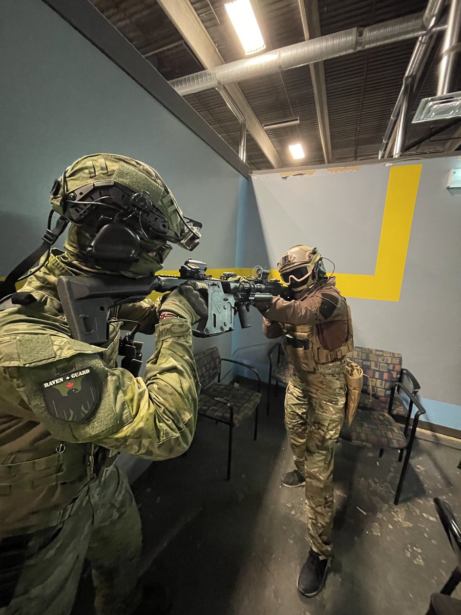 CallsignMothrah's tweet photo. Just two idiots #airsoft #airsofting #tacticalgear https://t.co/n3MUdp3WR1