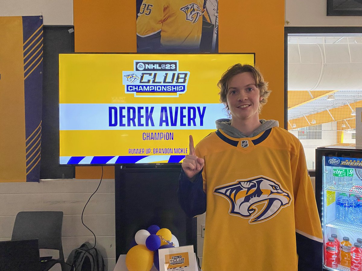 Avez_12's tweet photo. Fun weekend in Nashville!😃 Excited to rep the @PredsNHL in the #NHL23WC #Smashville https://t.co/9PjzKgkgZ1
