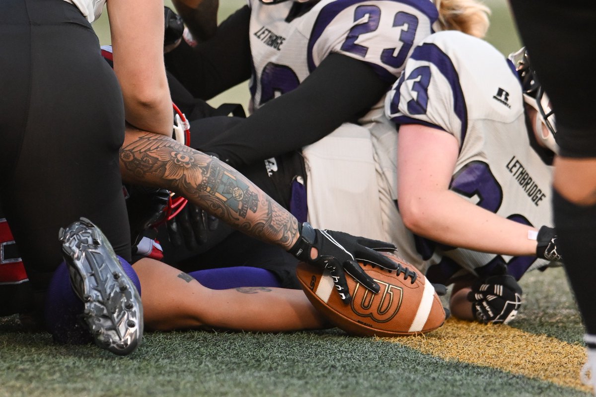 Cross that line from spectator to player. Register for Feb 25th Camp at calgaryrage.ca $20 gets you on the field and <a href="/Spolumbos/">Spolumbo's Deli</a> feeds you after the camp. Encana field. #stepupandplay <a href="/randomWWCFLfan/">Random WWCFL Fan</a>