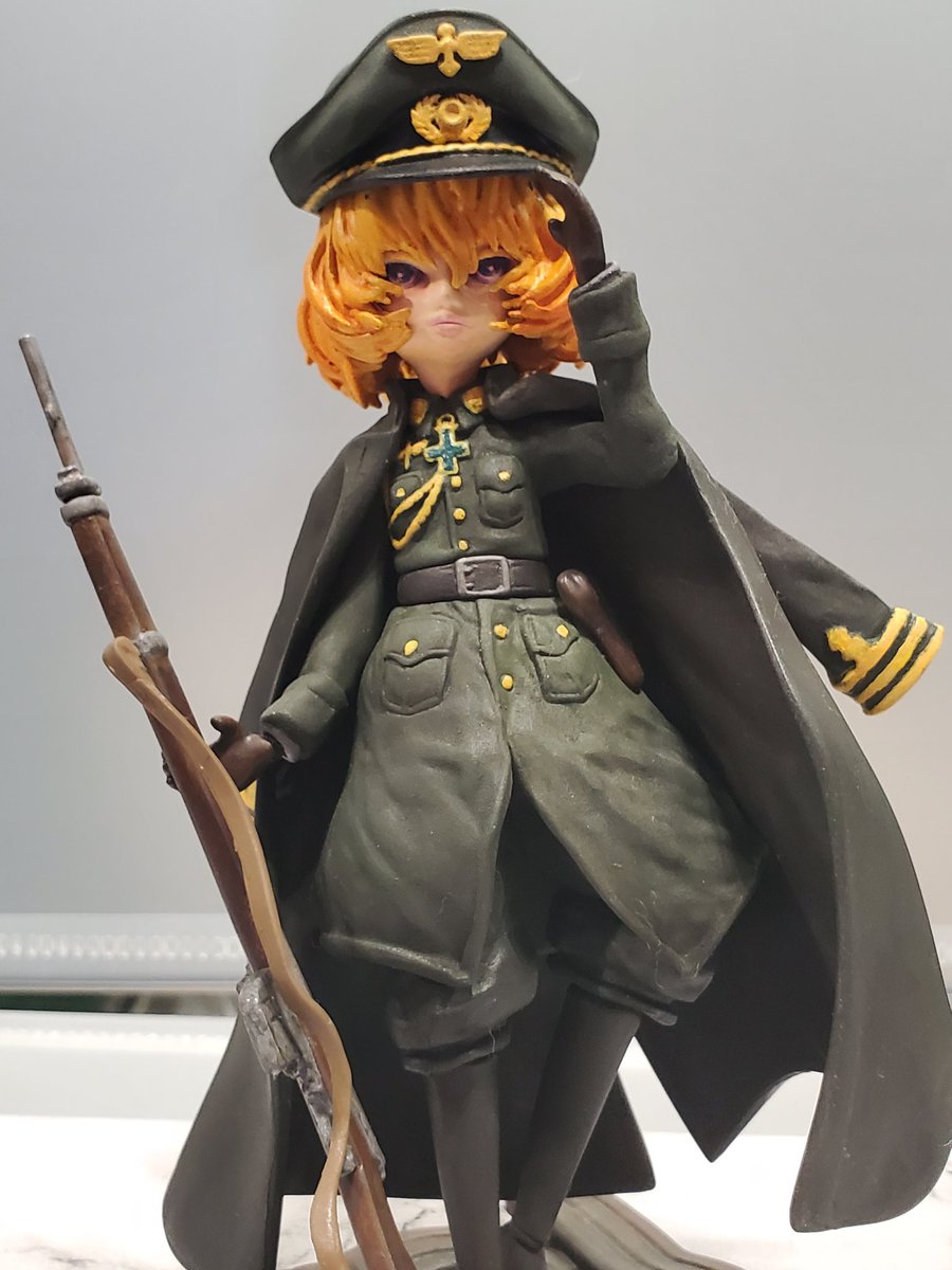 ターニャ・デグレチャフ 「sisioumaruさんターニャ・デグレチャフの立像と胸像 」|町田メガネ@C101お疲れ様のイラスト
