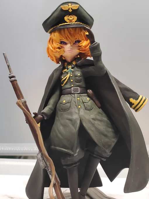 sisioumaruさんターニャ・デグレチャフの立像と胸像 