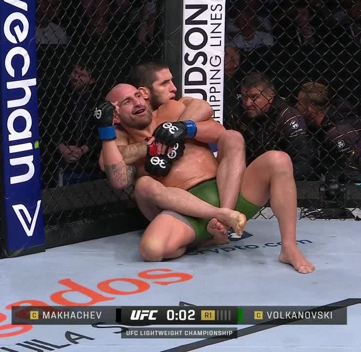 fightpicsgohard's tweet photo. Alexander Volkanovski (2023)

📸 @ufc https://t.co/L2CZLcvxLr