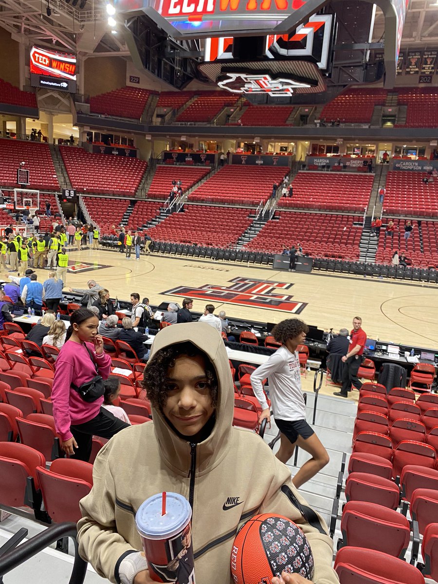 Let’s go Texas Tech!  👆🏼❤️🖤 So much fun watching the Red Raiders get the W tonight!