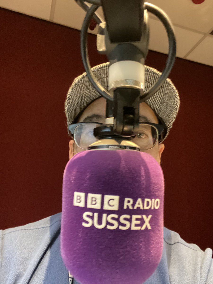 On #sundaybreakfast this morning I’ll be learning about a Brighton based charity helping the people of Syria and Turkey.
The Church of Englands vote on blessing same sex marriage and also how #paws2connect is helping match pets with people’s well being 
@BBCSussex @BBCSurrey