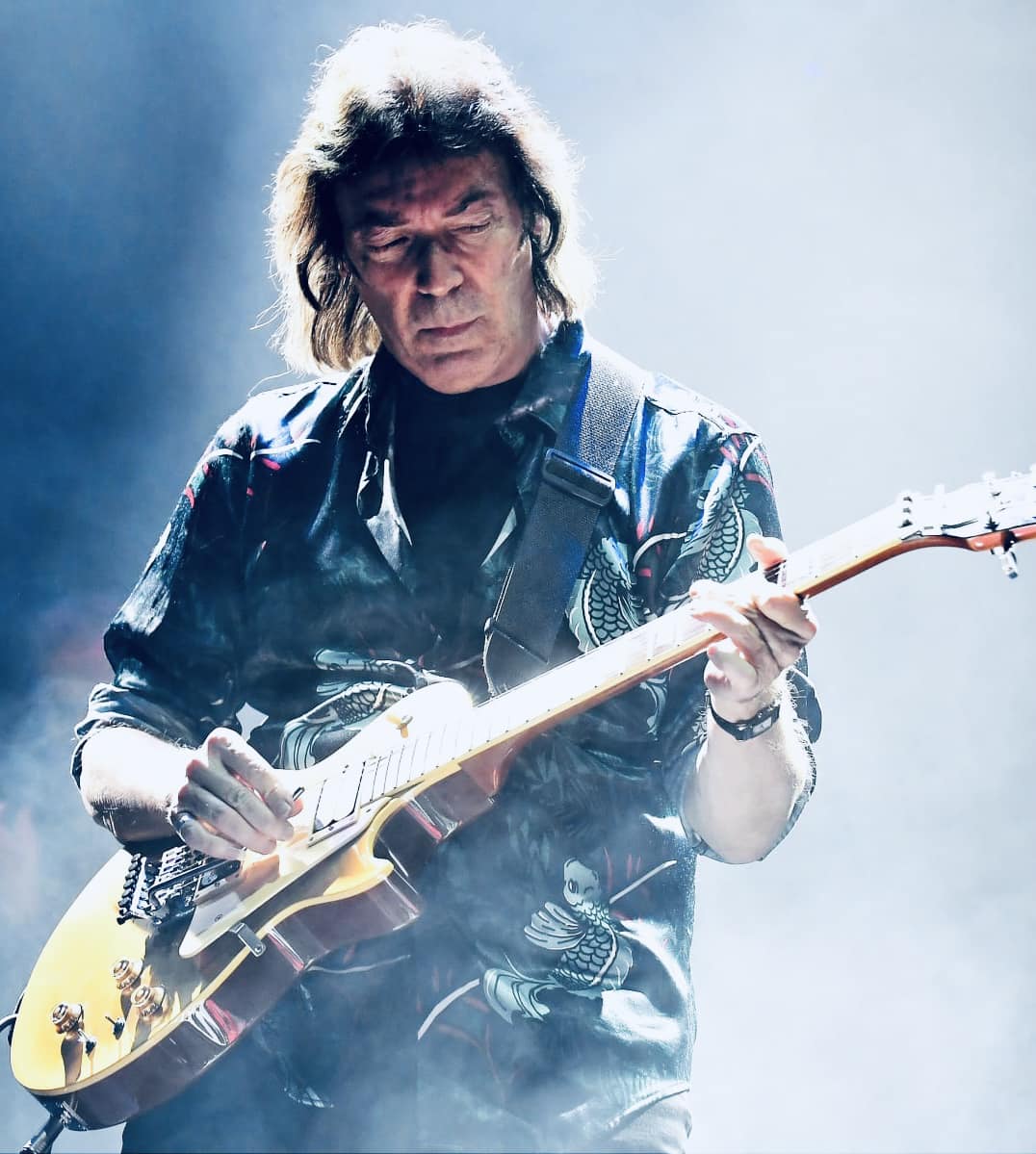 Happy birthday to Steve Hackett (Genesis) 
(February 12, 1950).  