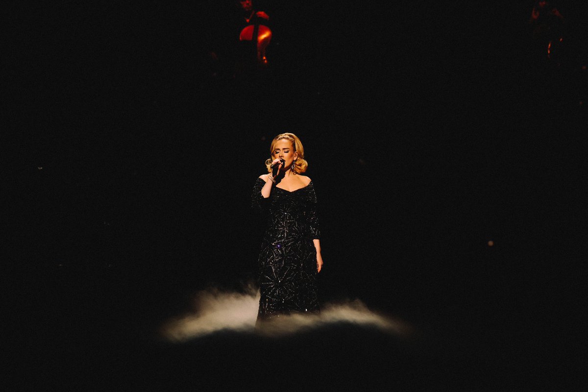 Adele's tweet image. 