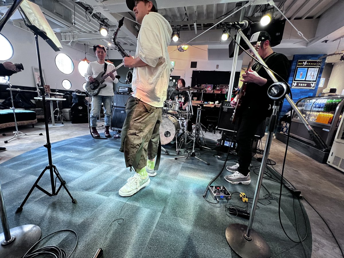 penta_rockon's tweet photo. 本日3バンド目！
No meanigsのリハ中です！
#Nomeanings
#rockyou4 https://t.co/iRWhmNzLvv