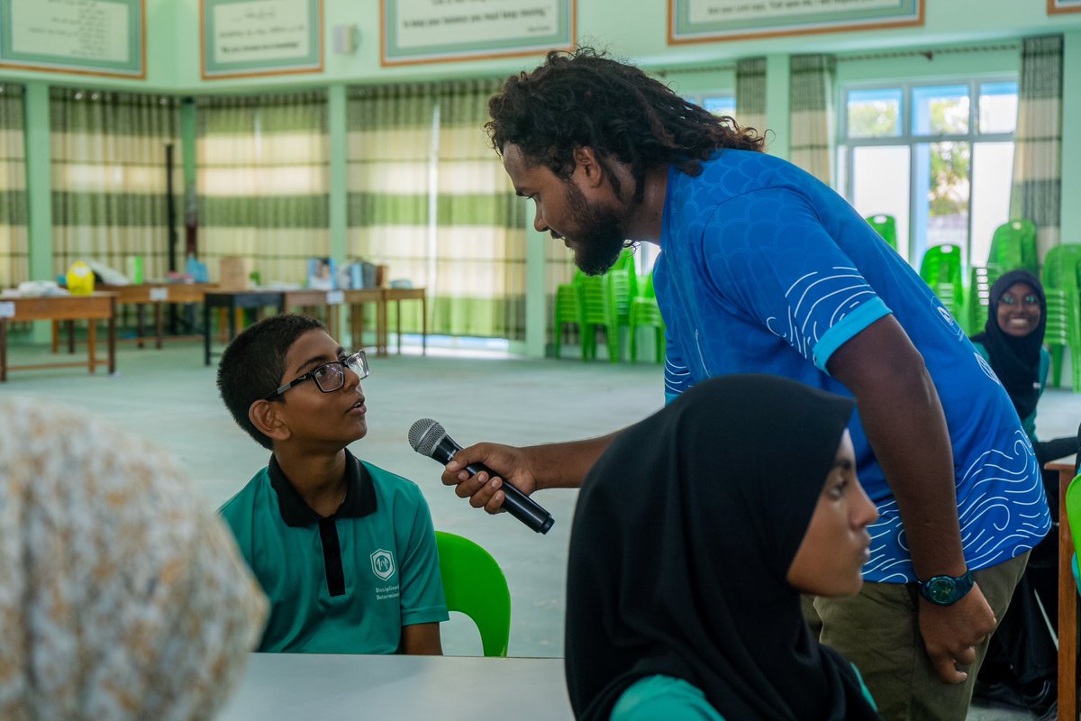 ZuvaanMasveriya's tweet photo. ދަރިވަރުންނަށް މަސްވެރިކަމާއި ބެހޭ މައުލޫމާތު ދިނުމަށާއި މަސްވެރިކަމަށް ހޭލުންތެރިކުރުމަށް ހއ. އަތޮޅު މަދަރުސާގެ ދަރިވަރުންނާއި ބައްދަލުކުރުން. https://t.co/XnNd4j9aR0