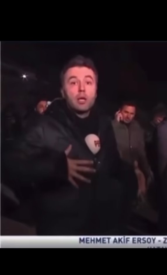 TagmatRecep's tweet photo. Tarih bir gün bu adamıda konuşacak.
Habertürk muhabiri 
@ersoyakif1
👏👏👏👏👏👏
#depremzede https://t.co/Hp97rmkN0f