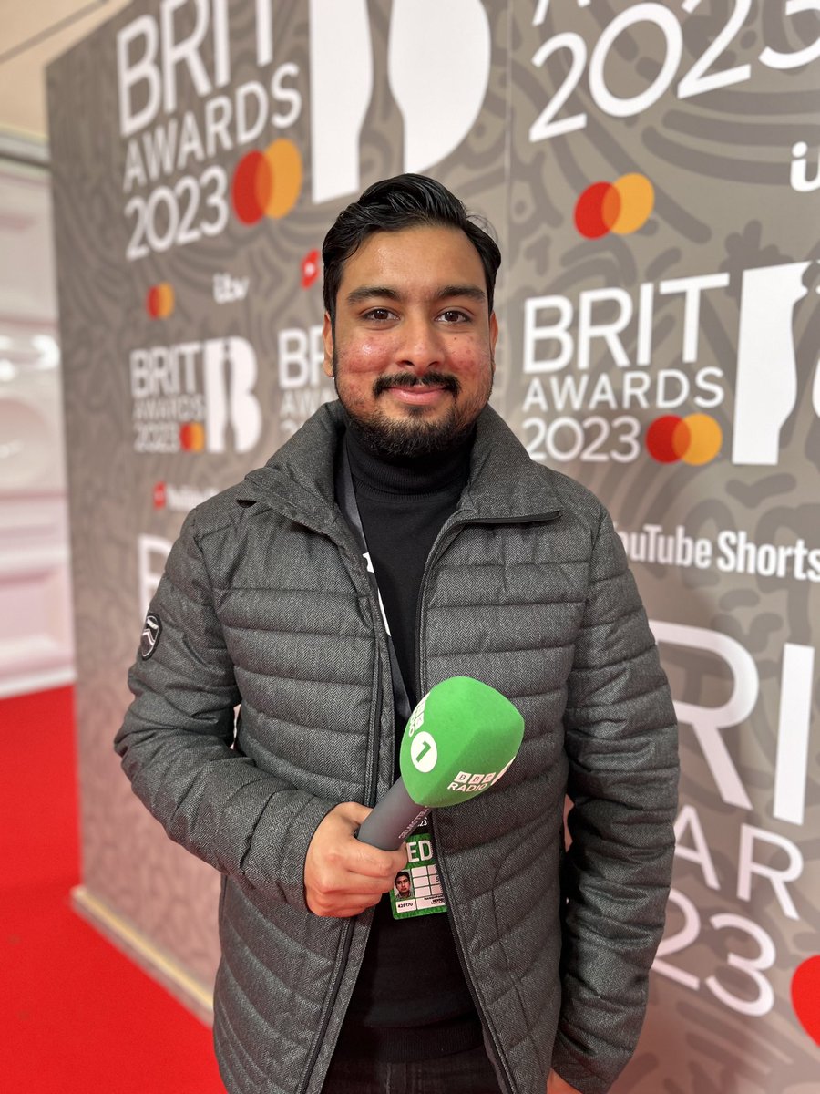 Great to be at the #Brits last night.

With a lot of the focus being on gender representation - it was interesting to hear from artists about the importance of having the conversation &amp; what needs to be done.

Latest for <a href="/BBCNewsbeat/">BBC Newsbeat</a> with <a href="/megan_lawton/">Megan Lawton</a> 👇

bbc.co.uk/news/newsbeat-…