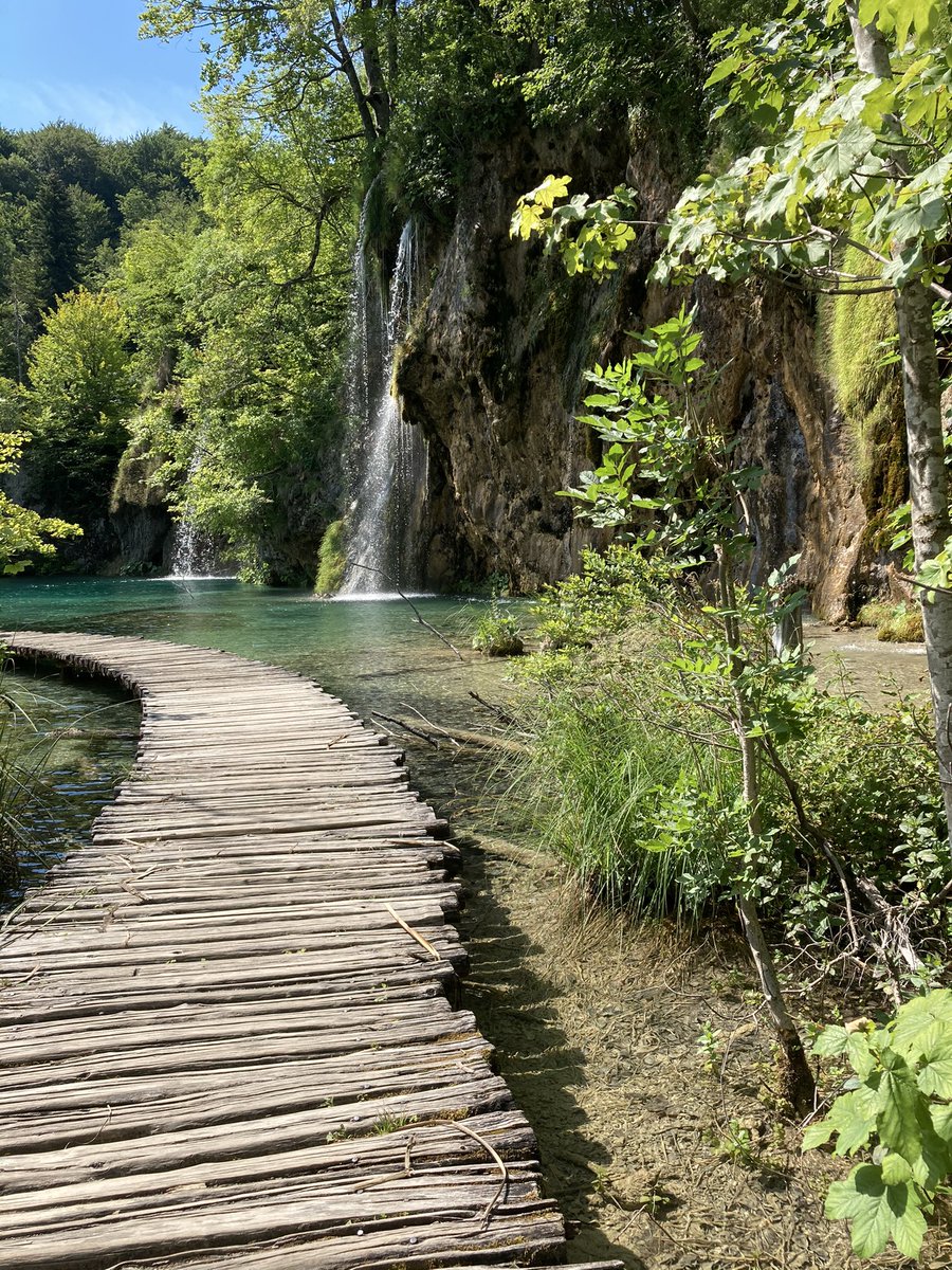 #WhatIhavelost to #MECFS

to be able to travel..

this picture is from 2019, we were in croatia. so nice to think back to this beautiful travel.

#NotRecovered 
#EachDayaTree