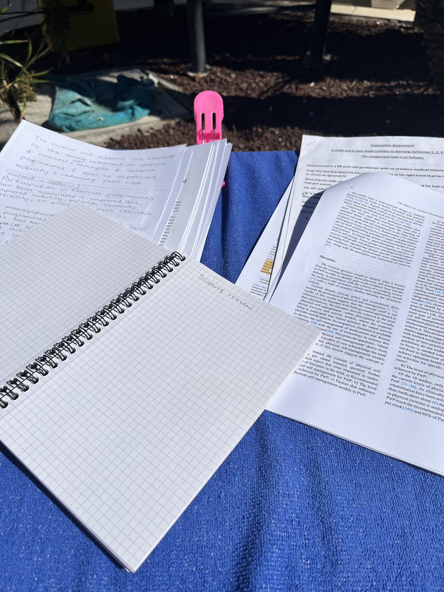 jobyjo11's tweet image. Never ending this studying lark!!! At least the sun is shining!!! @UoHPhysio #apprenticeships #assignmentstodo #nosuchthingasabreak