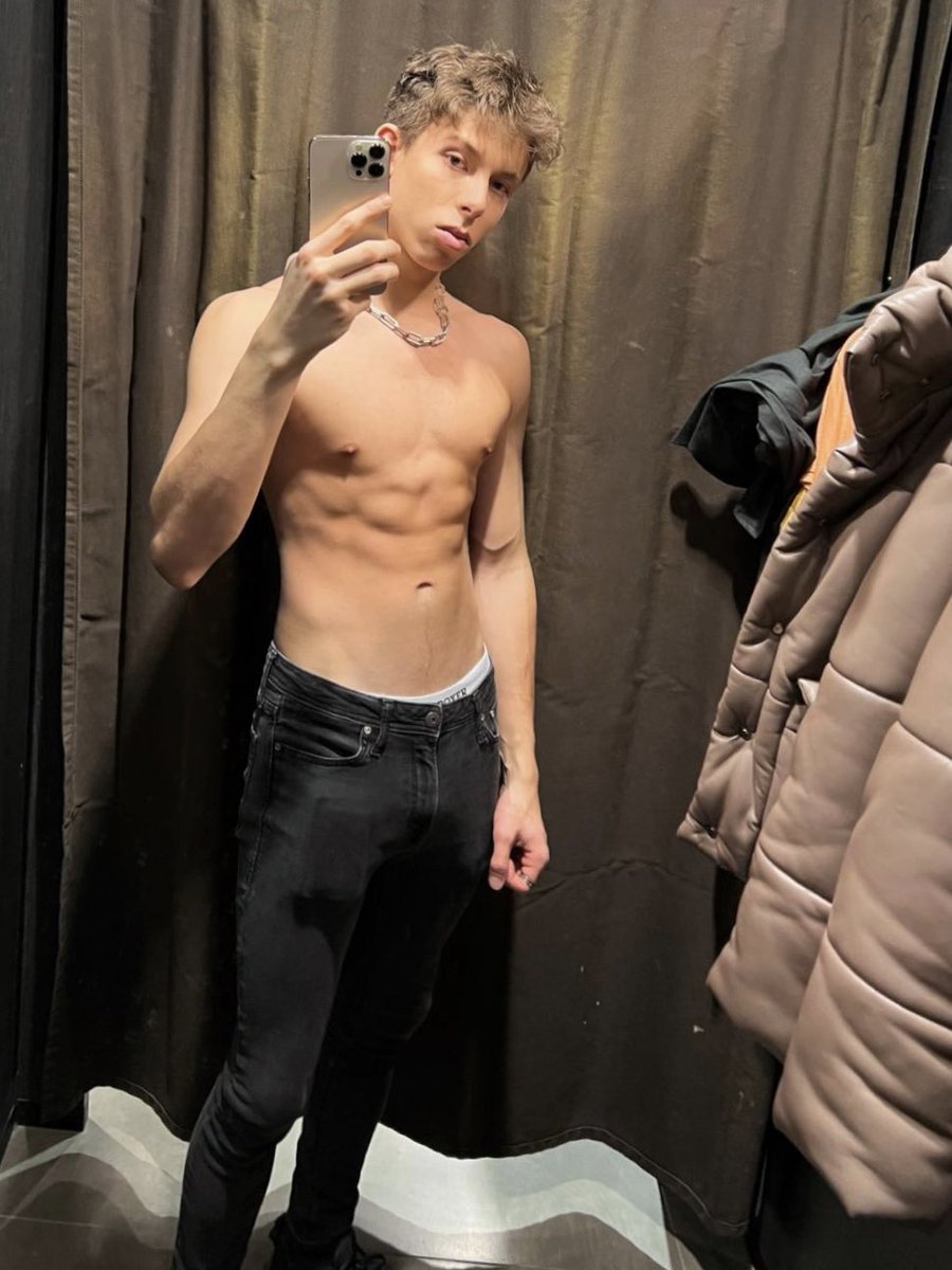 Damien Lou (FREE OF) MTL 2/10-2/18 on Twitter: "RT @cutiezackk: who wants to join me in changing