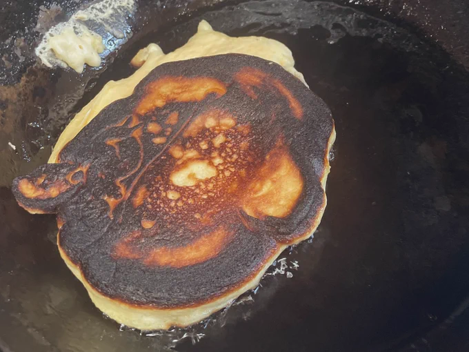 これは今日作ったおしまい真っ黒ホットケーキ 