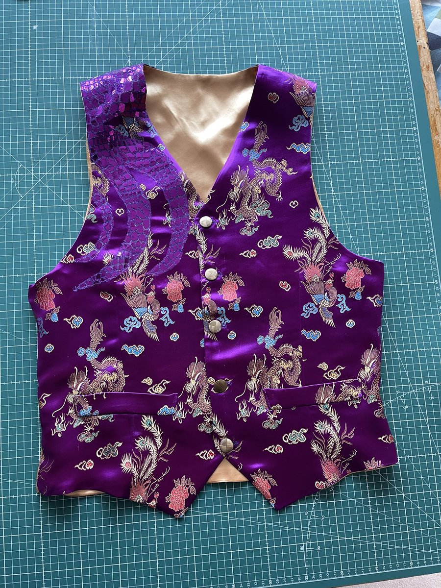FelicitySalter's tweet photo. Winner’s waistcoat! https://t.co/X3EIihVyeM