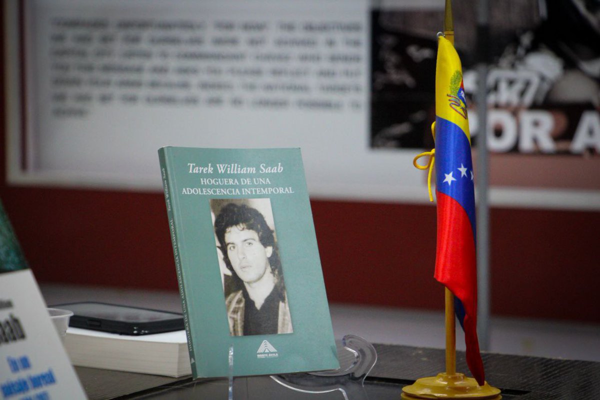 VillegasPoljak's tweet photo. Los libros Hoguera de una adolescencia intemporal y En un paisaje boreal, del poeta @TarekWiliamSaab, fueron presentados en la Feria Internacional del Libro de La Habana. Él también Fiscal General de la República cumple agenda institucional y cultural en la capital cubana. #12Feb https://t.co/X546GxYI9P