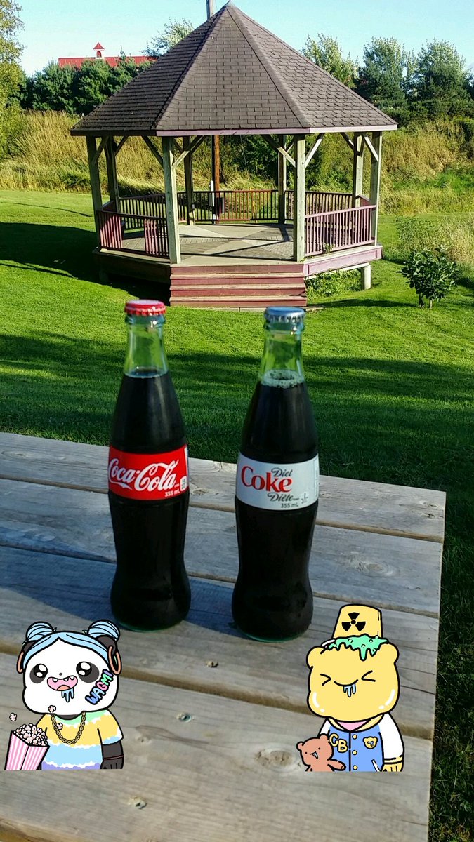 DeeezV2's tweet photo. Sunday Adventures @CrazyBearsNFT #CrazyBearsNFT #BearsIRL @CocaCola #NFT #Polygon https://t.co/hLWUixIHDJ