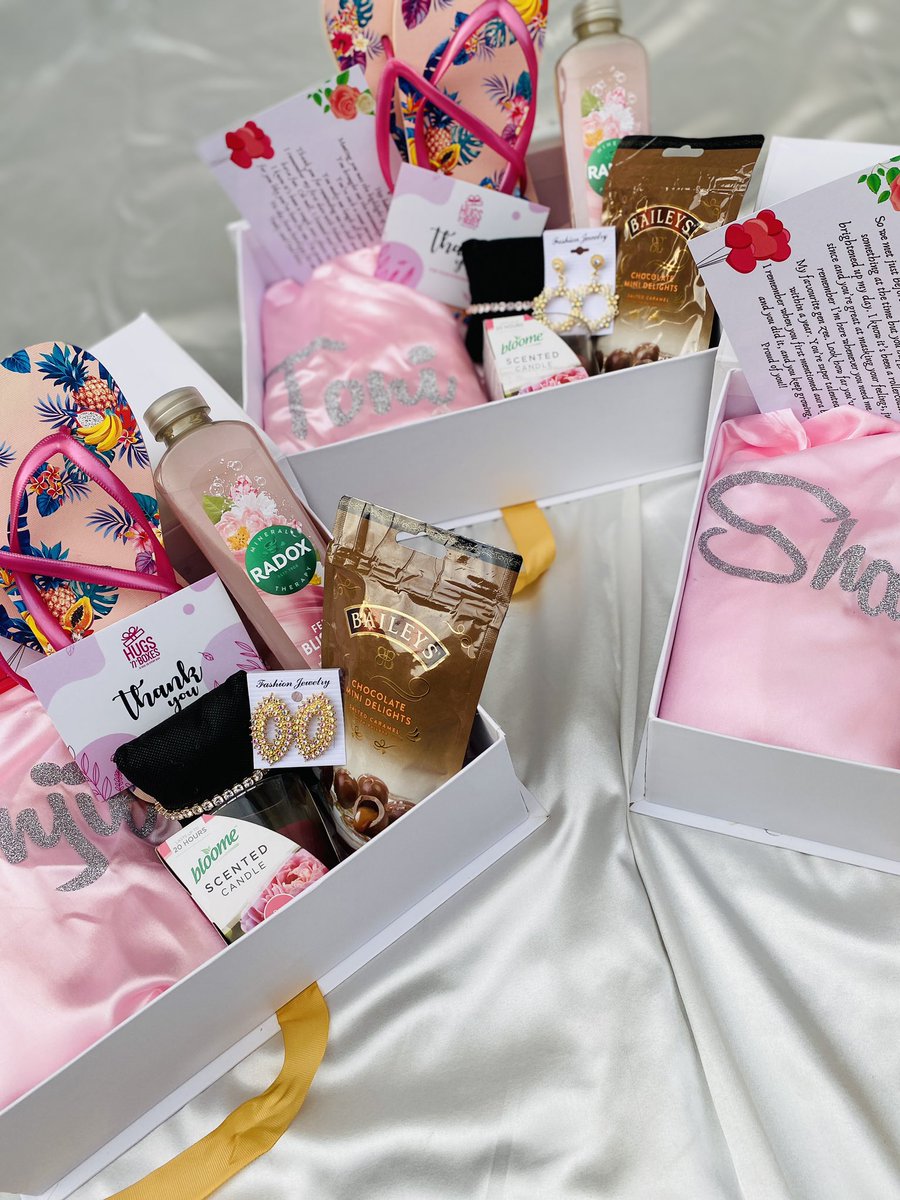 lammso__'s tweet photo. Bridesmaids boxes by @hugsnboxes__ 😍😍.. send a dm for further inquiries. Please RT 🙏🏽 https://t.co/RNla6VtT9J