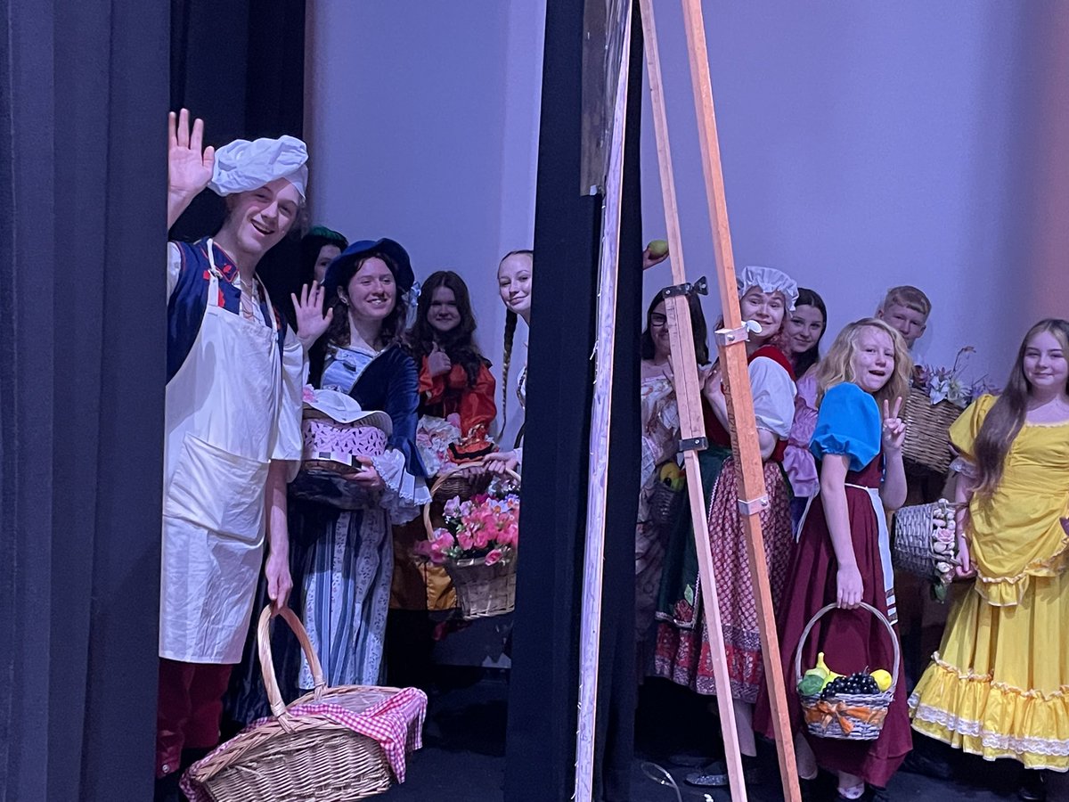 Sunday school dress rehearsal for beauty and the beast ! <a href="/PencoedtreHS/">Pencoedtre High School</a> @EthosValuesPHS
