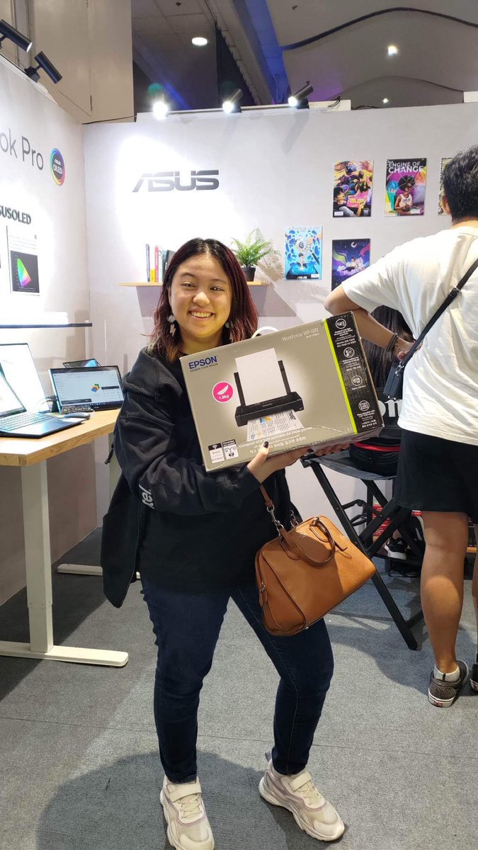 NyeehhhSure's tweet image. hehe it me as the second-place winner ✨

#ASUSOLEDatGraphikaManila2023
#GraphikaManila2023