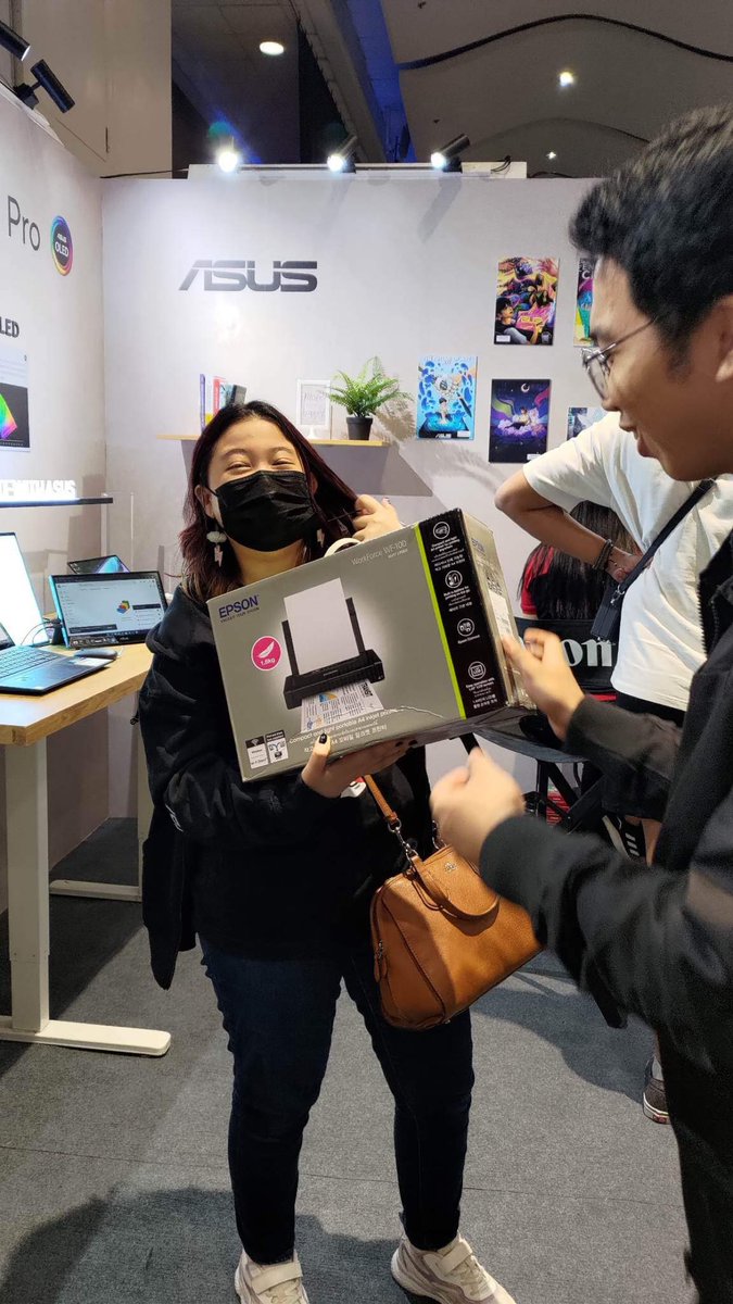 NyeehhhSure's tweet image. hehe it me as the second-place winner ✨

#ASUSOLEDatGraphikaManila2023
#GraphikaManila2023