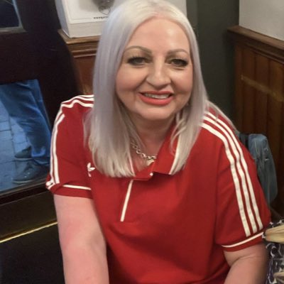 lisa_hookings's tweet image. #NewProfilePic