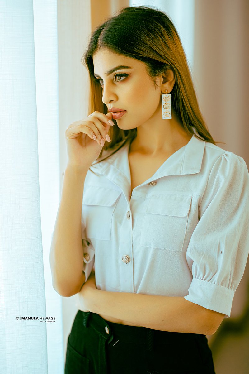 mailmanulahewa1's tweet photo. PORTRAYING  @eishie_ra 📸…..!!

All Rights Reserved by Manula Hewage Photography © 2023
+94 71 625 6622

 #model #fashion #photography  #bollywood #modeling #instagram #indian #instagood #photooftheday #fashionblogger #fashionmodel #mumbai #indianfashion #like #modellife https://t.co/1zltrAM4WK