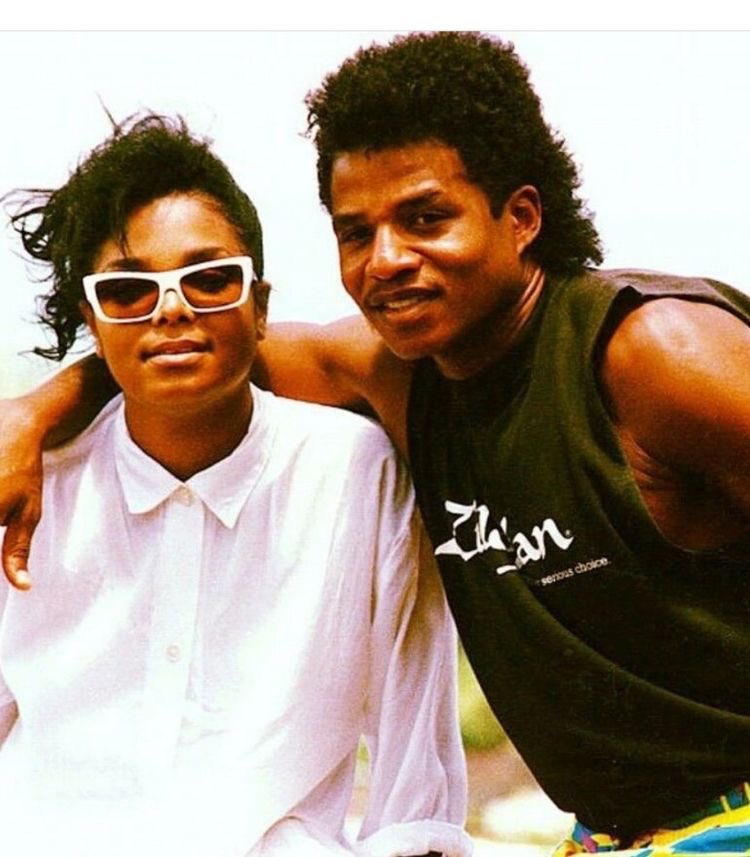 JackieJackson5's tweet photo. 𝗝𝗔𝗡𝗘𝗧 𝗝𝗔𝗖𝗞𝗦𝗢𝗡 𝗔𝗣𝗣𝗥𝗘𝗖𝗜𝗔𝗧𝗜𝗢𝗡 𝗗𝗔𝗬✊🏾 #JanetJacksonAppreciationDay https://t.co/tmEJZC17kd