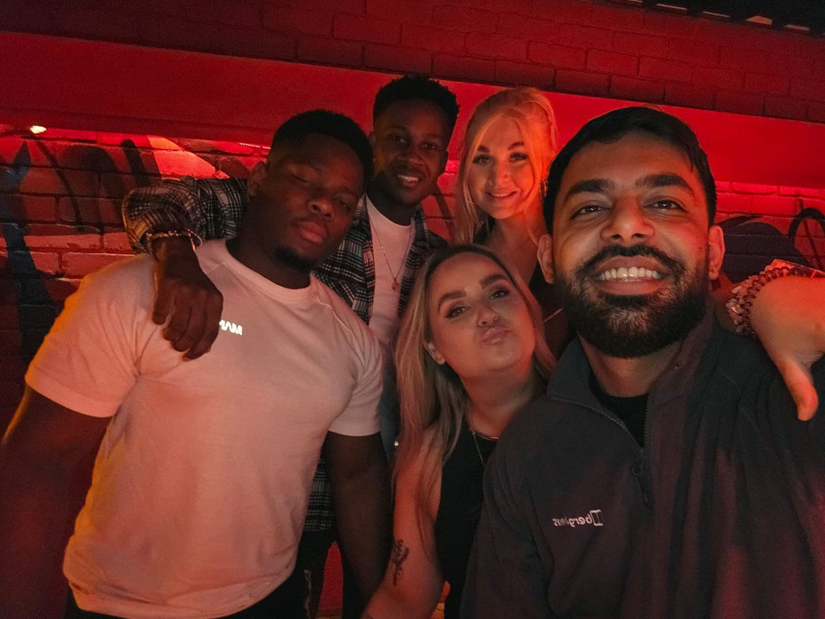 Megan Dooley (@megandooleyerac) on Twitter photo Great night with the dream team that is U344 π³ Looking forwards to the growth and many more promotions to come for the branch π«ΆπΌππ #weworkhardandrewardhardwork <a href="/SuhaibErac/">Suhaib</a> <a href="/GhulamMHaider5/">Ghulam M Haider</a> <a href="/hanwellens/">Hannah</a> <a href="/JoeGoodwin1/">Joe Goodwin</a> <a href="/tom_coghill/">Tom Coghill</a> <a href="/clairegrimes111/">Claire Graham</a> Great night with the dream team that is U344 π³ Looking forwards to the growth and many more promotions to come for the branch π«ΆπΌππ #weworkhardandrewardhardwork <a href="/SuhaibErac/">Suhaib</a> <a href="/GhulamMHaider5/">Ghulam M Haider</a> <a href="/hanwellens/">Hannah</a> <a href="/JoeGoodwin1/">Joe Goodwin</a> <a href="/tom_coghill/">Tom Coghill</a> <a href="/clairegrimes111/">Claire Graham</a>