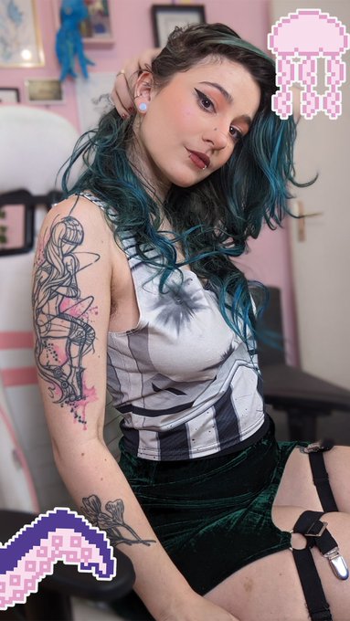 Aujourd&rsquo;hui je me suis faite toute belle pour toi ! 🥺🥰  La suite sur mon site : https://t.co/RJypNGpsRJ