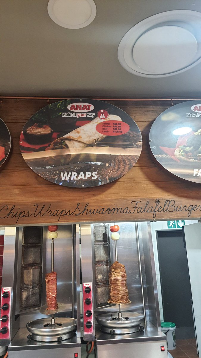 Preshanp007's tweet photo. @anat_foods.. why the lies to the public? 
Fresh food? I ordered a lamb wrap.. a whole R126 for 1, and to my shock and horror, it's getting removed and placed on the grill from plastic baggies? It looked like it had been frozen for weeks! Disgusting.
Stop the lies #anatnotfresh https://t.co/bhuNZPiy2M