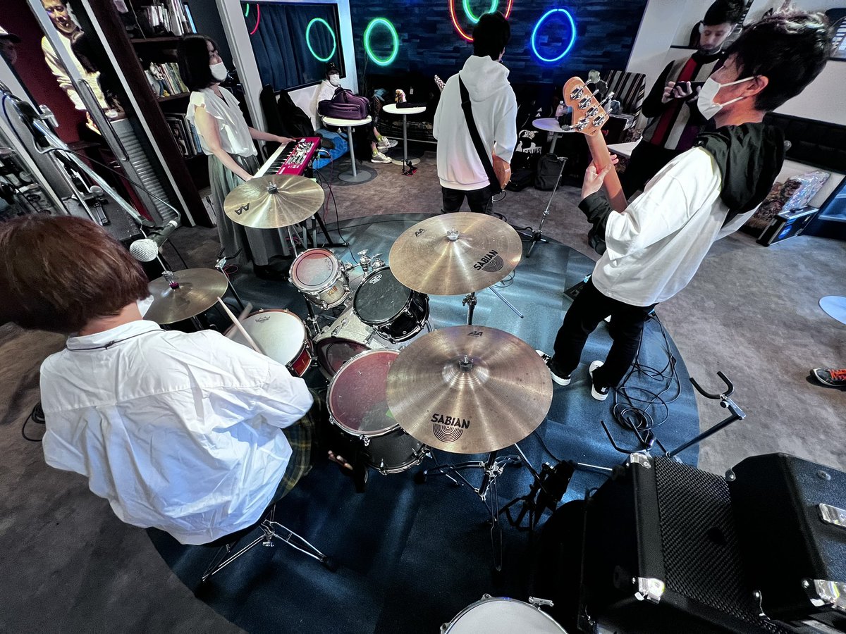 penta_rockon's tweet photo. 2バンド目！
ハチドリさんです！
#rockyou4
#ハチドリ https://t.co/dUv4GaH0cd