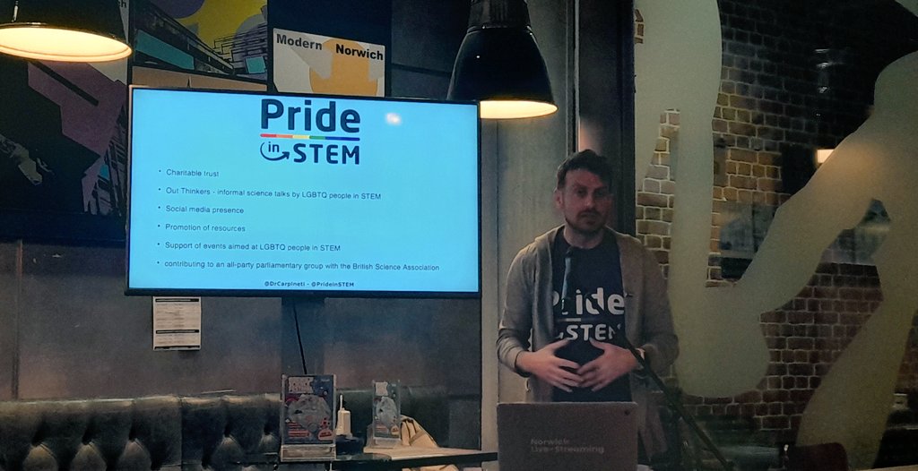 EmmaBeansworth's tweet image. Last night's @NorwichSciFest @PrideinSTEM #OutThinkers event was everything I could have dreamed for &amp;amp; more🏳️‍🌈

Thank you to host @samfrowe &amp;amp; other amazing speakers, including
@DrCarpineti, @Thomnavsens &amp;amp; special thanks to @Cwhitch for accepting my invite to speak &amp;amp; smashing it!🌈