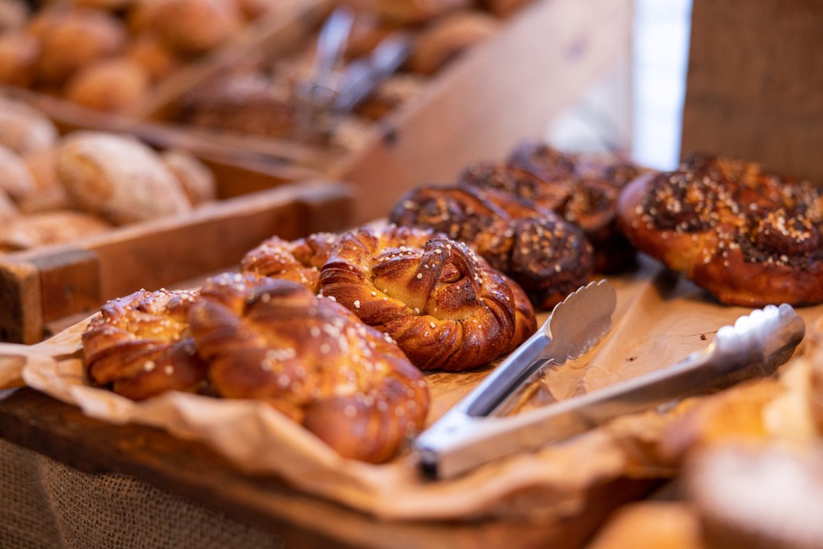 JanEkstrom66's tweet photo. Pictures of very good breakfast #buns from our local 
#bakery Café Fatto Bene in #Skegrie #Sweden.
#CanonEOSR5 #CanonRF2870f2 @Canon #Canon #canoncamera #canoneos #canonphotography https://t.co/JQc4zgd3jm