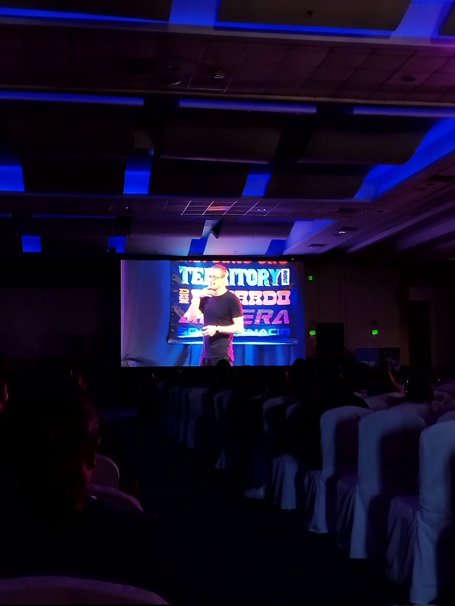 jhnpllgdo's tweet image. #ASUSOLEDatGraphikaManila2023 
Burton everyone!